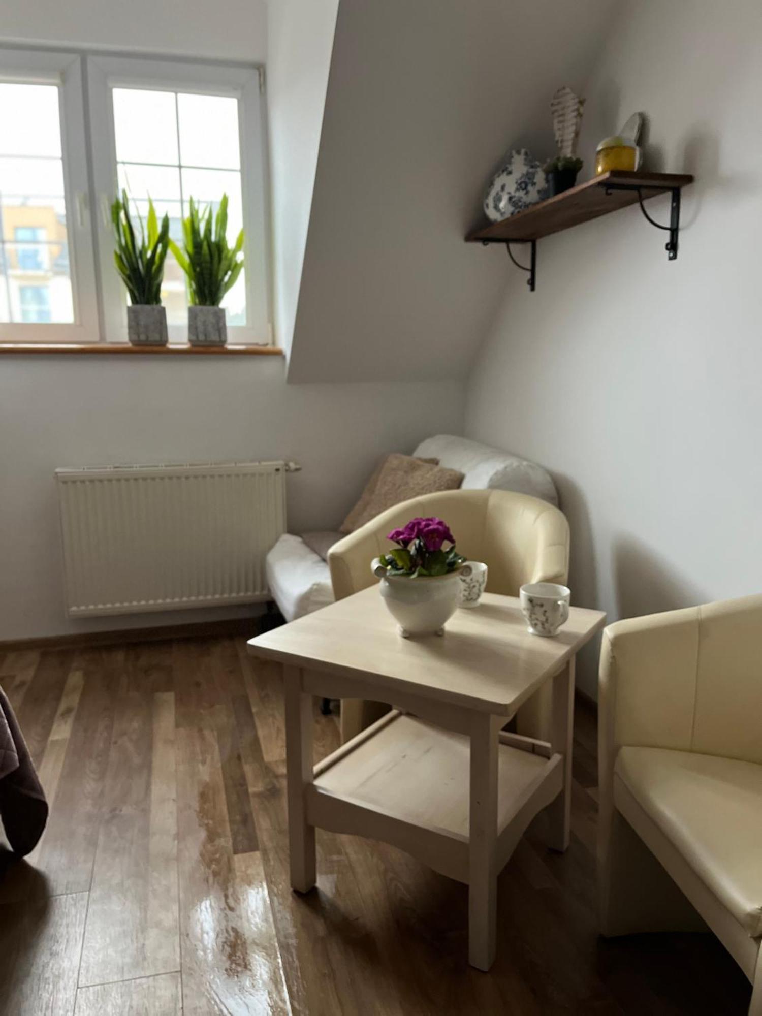 Gosciniec Strzecha Hotel Kąty Rybackie Buitenkant foto
