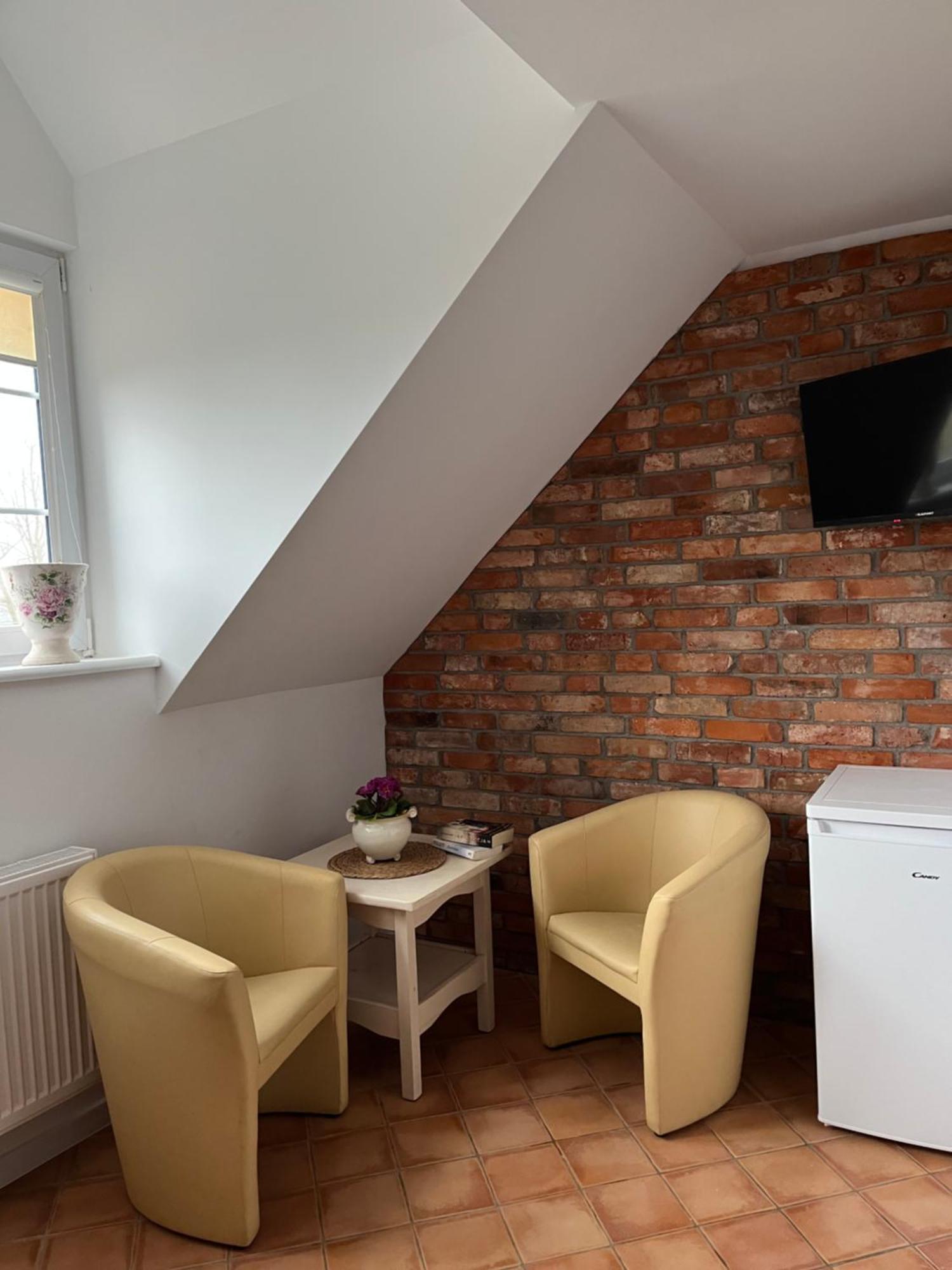 Gosciniec Strzecha Hotel Kąty Rybackie Buitenkant foto