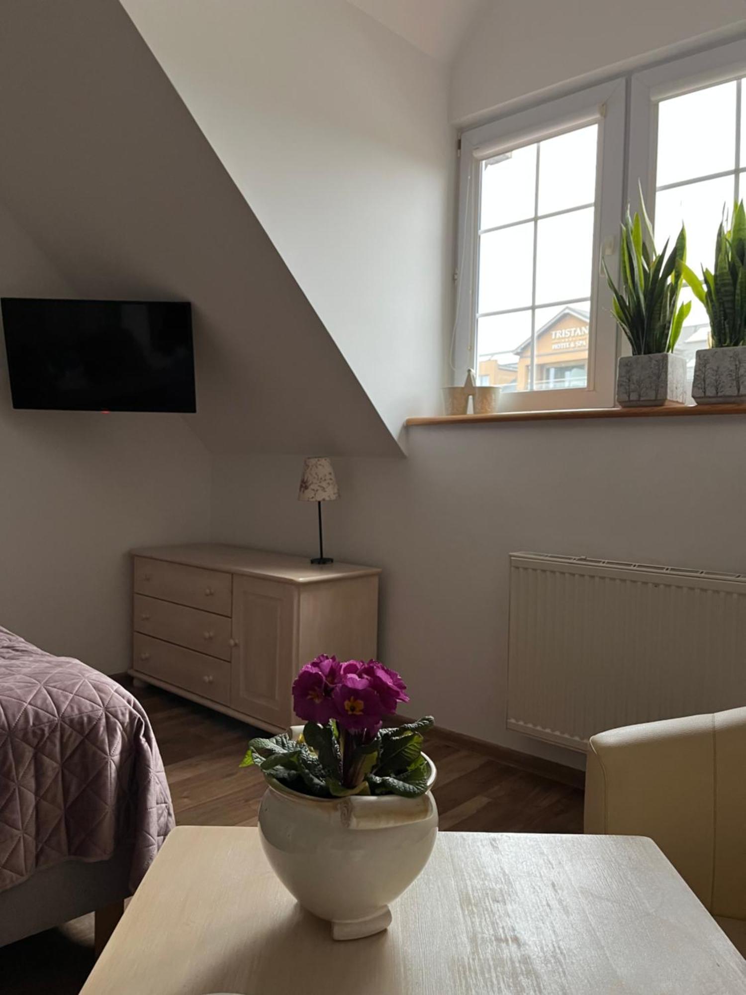Gosciniec Strzecha Hotel Kąty Rybackie Buitenkant foto